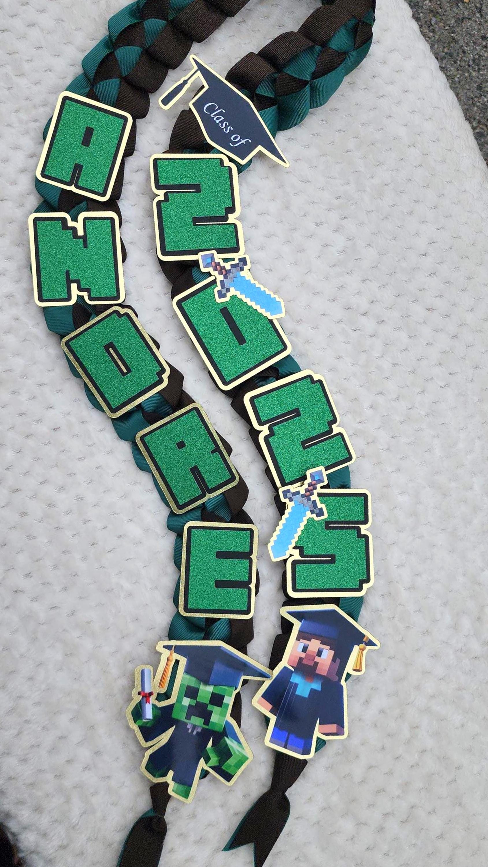 Minecraft Graduation Ribbon Lei - Personalized Class of 2026, Kindergarten leis