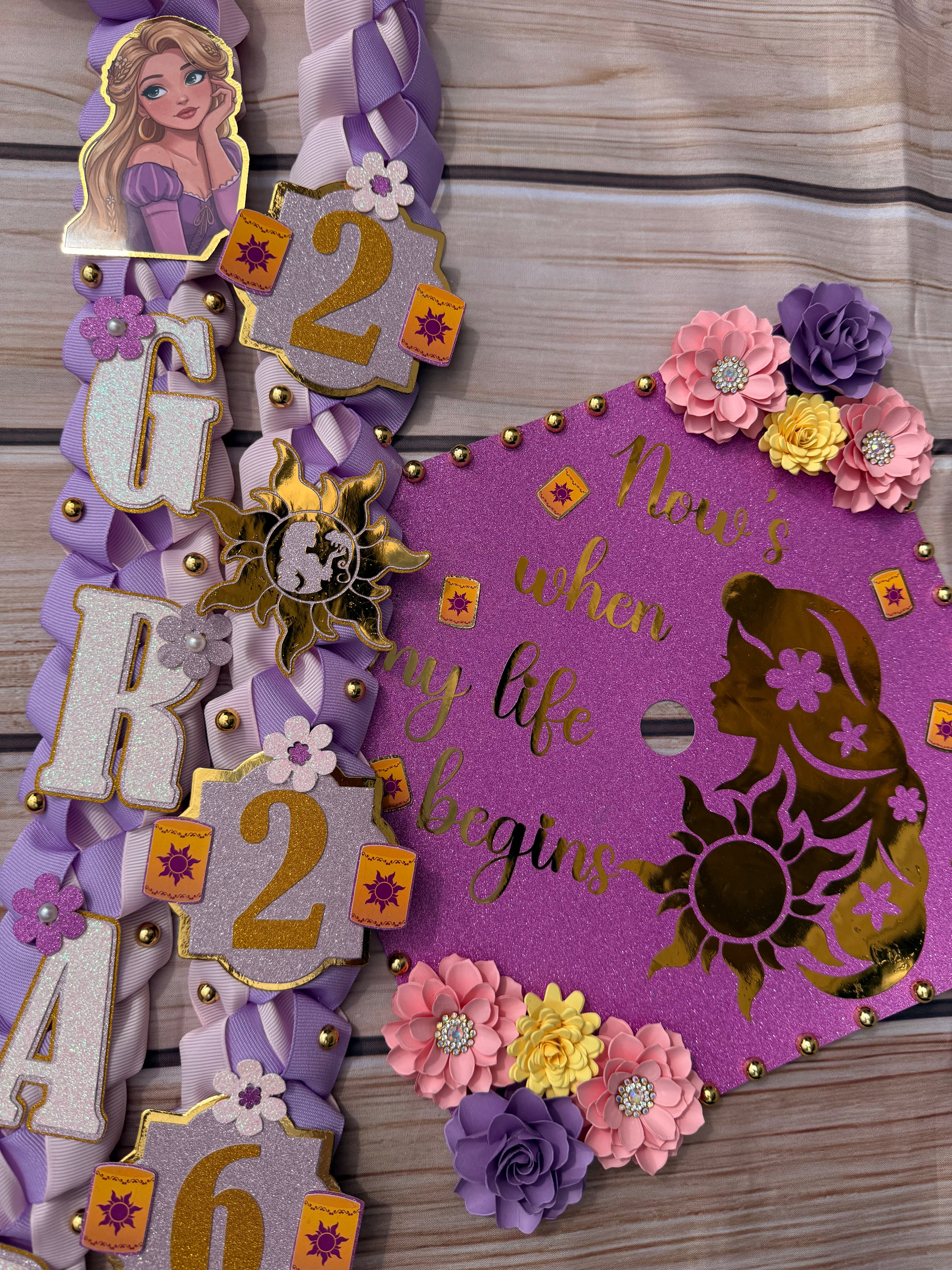 Princess Graduation Lei and Cap Set, Ribbon Lei, Class of 2026 Gift