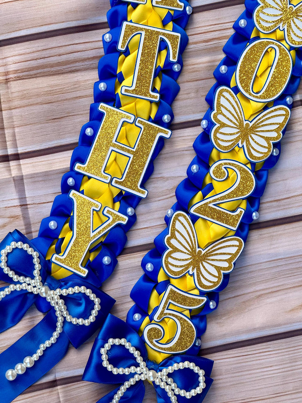 Coquette Graduation Ribbon Lei withPearl Accents, Class of 2026, Double braided lei