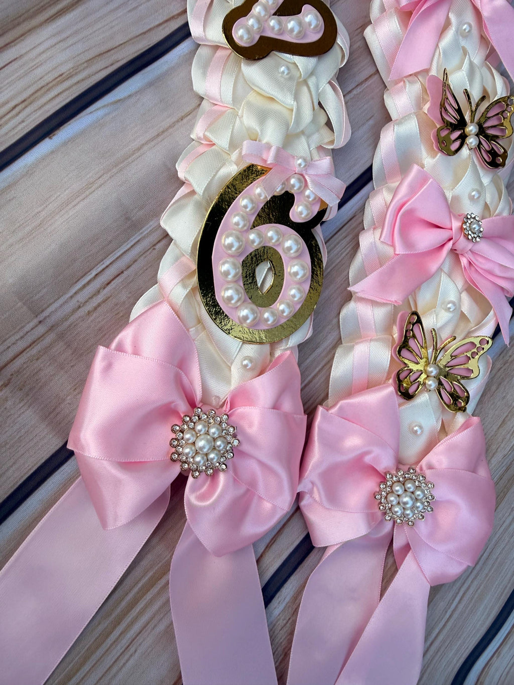 Coquette Graduation Ribbon Lei withPearl Accents, Class of 2026, Double braided lei