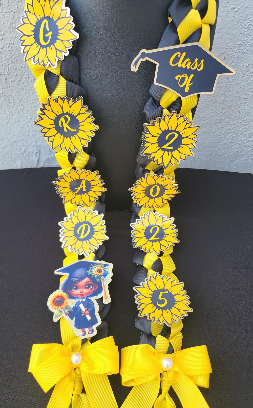 Sunflower Graduation Lei: Custom Ribbon Lei, Class of 2026