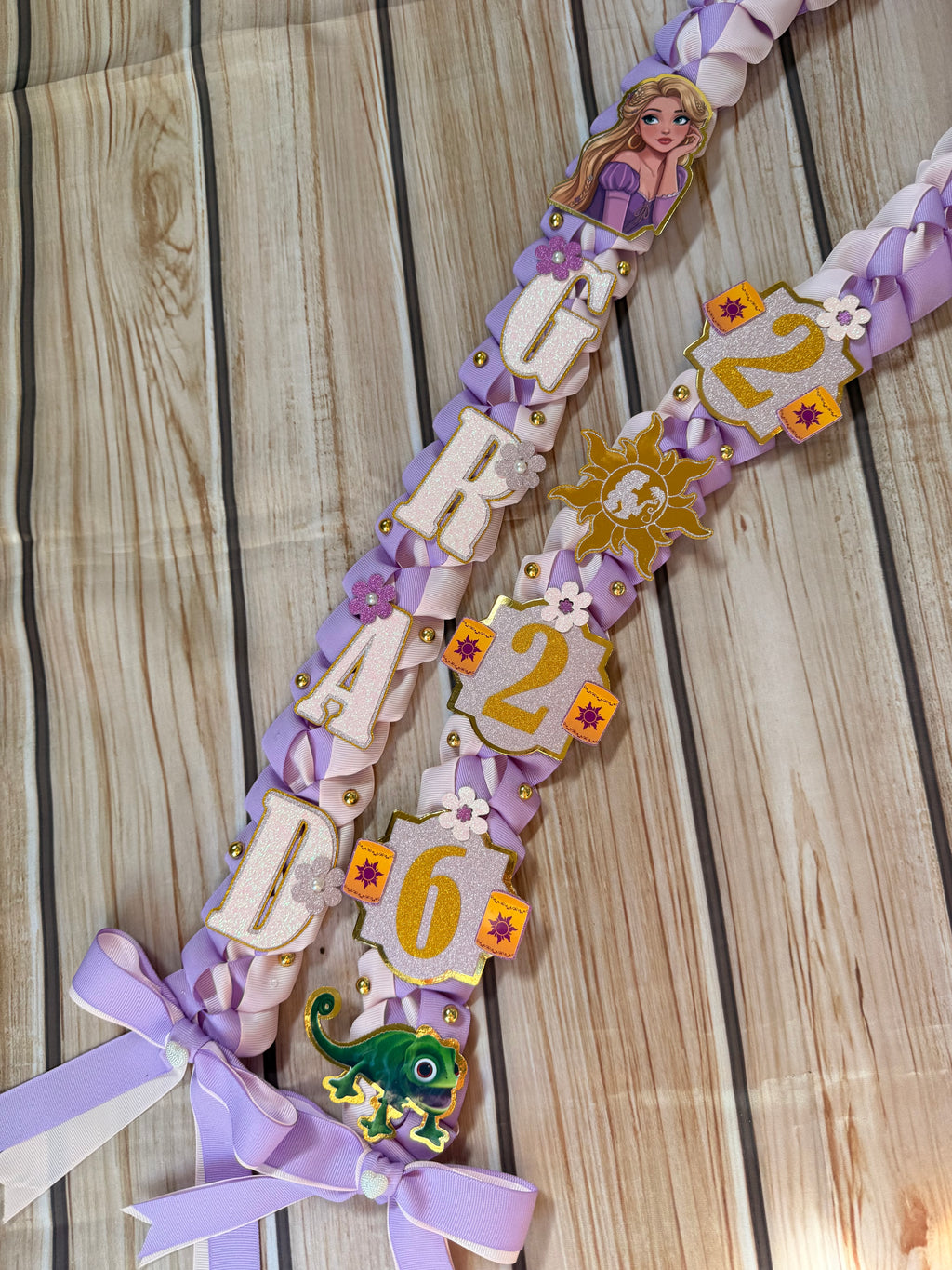 Princess Graduation Lei and Cap Set, Ribbon Lei, Class of 2026 Gift
