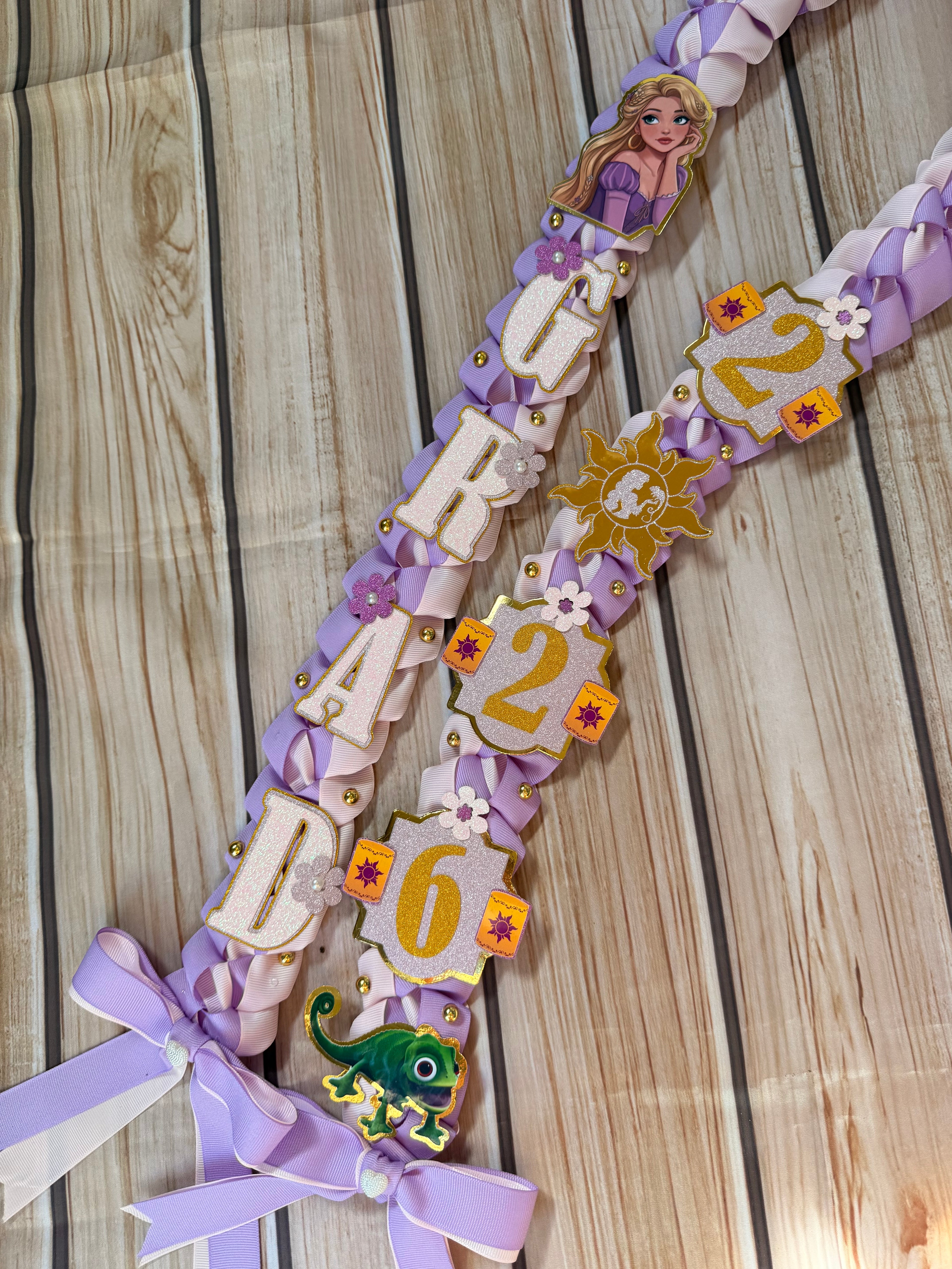 Princess Graduation Lei and Cap Set, Ribbon Lei, Class of 2026 Gift