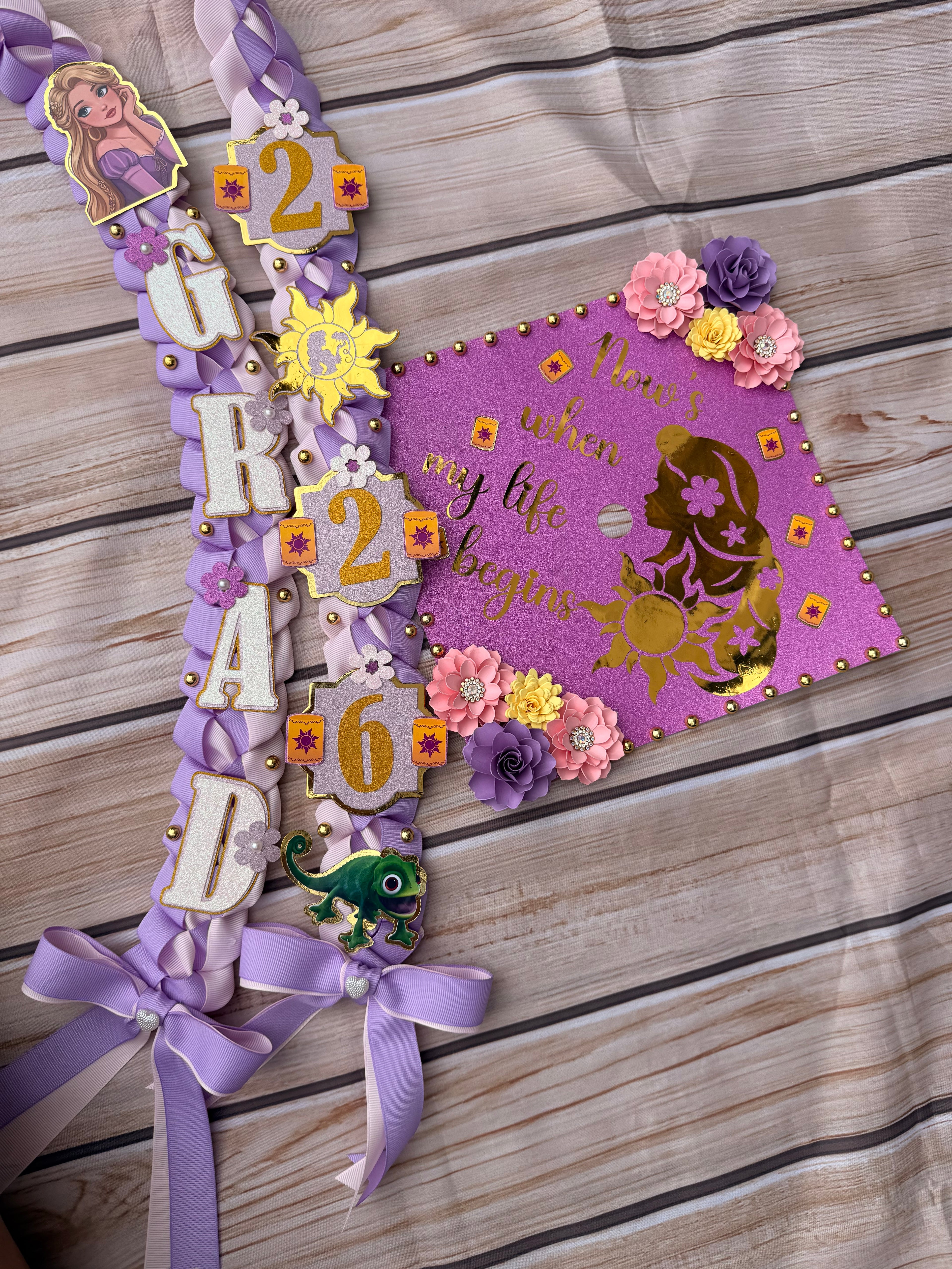 Princess Graduation Lei and Cap Set, Ribbon Lei, Class of 2026 Gift
