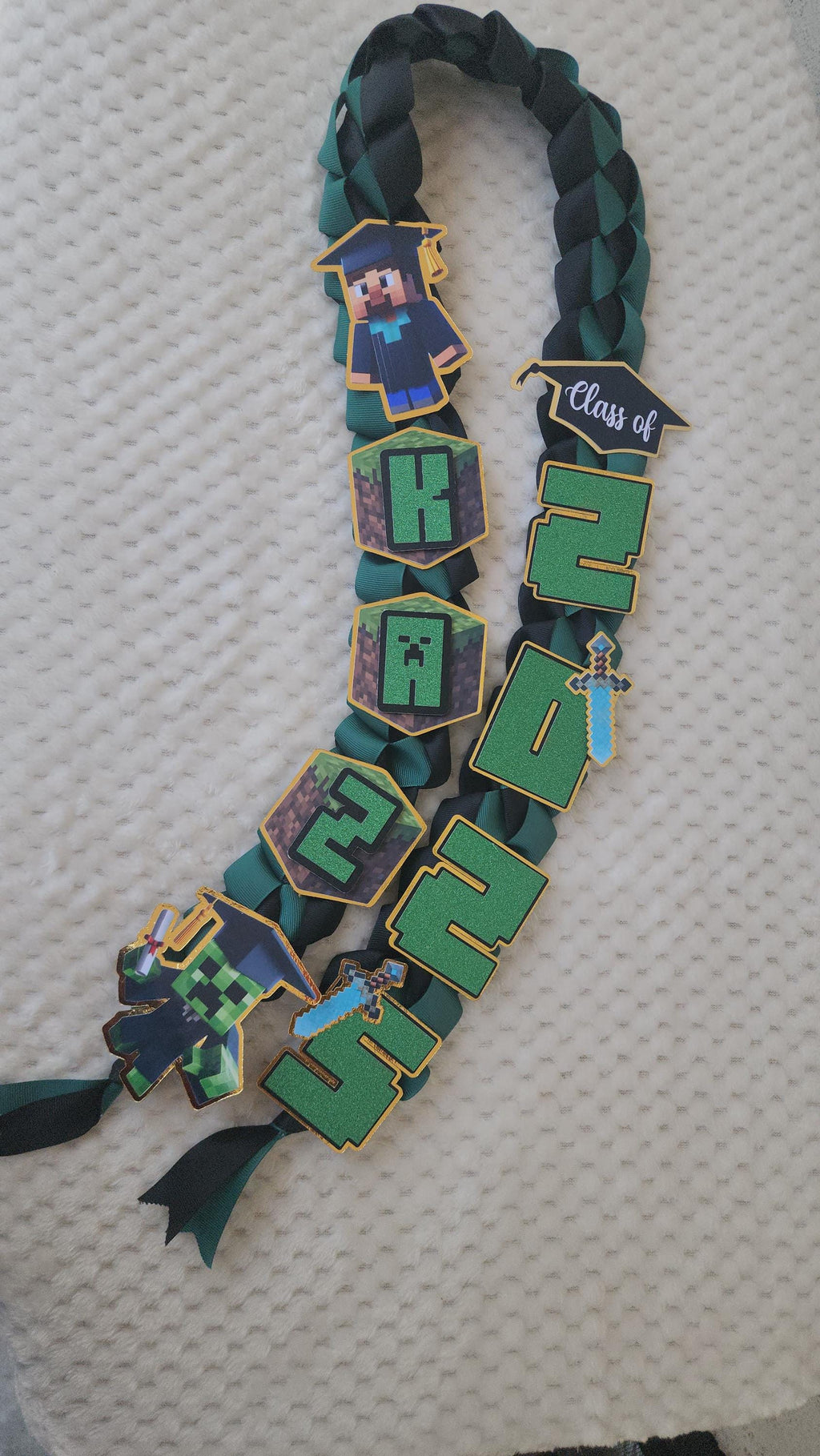 Minecraft Graduation Ribbon Lei, Senior Gift, Class of 2026 gift, Kindergarten Leis