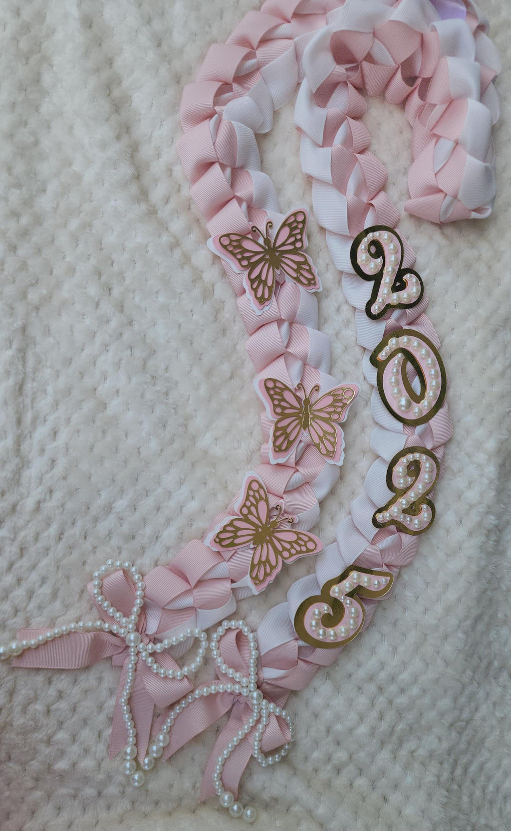 Coquette Graduation Lei: Pink Ribbon Lei with Pearl Accents, Class of 2026
